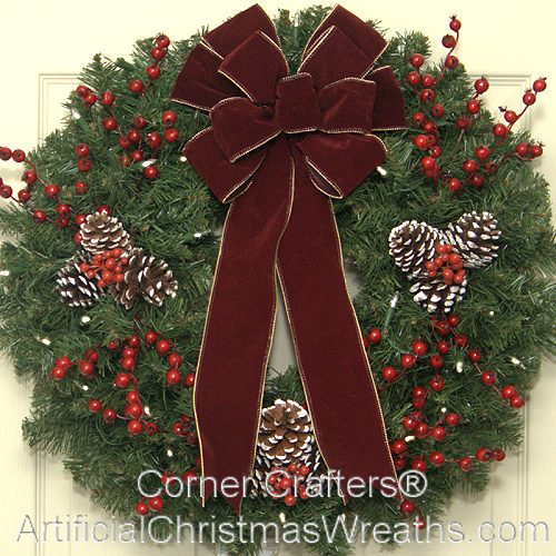 DELUXE TRADITIONAL CHRISTMAS WREATH WITH LIGHTS