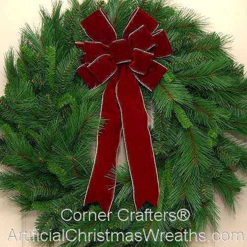 30 inch Traditional Christmas Wreath