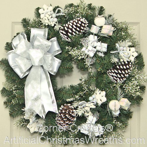WHITE CHRISTMAS WREATH