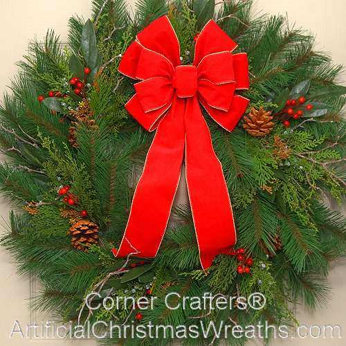30 inch Deluxe Traditional Christmas Wreath