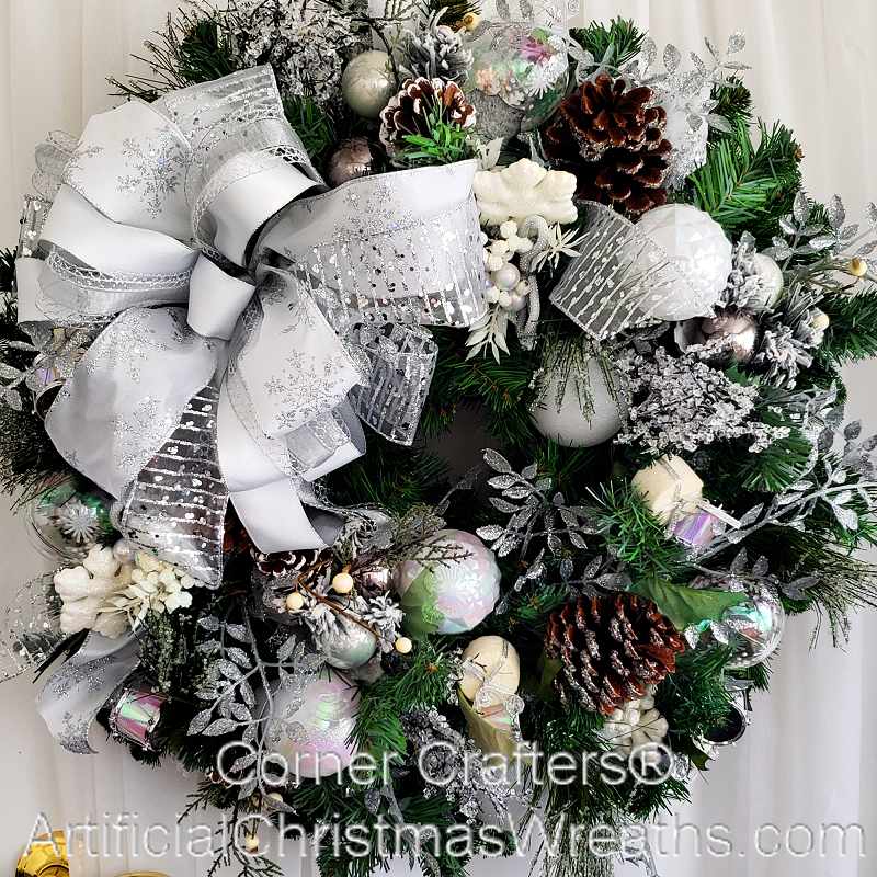 WHITE CHRISTMAS WREATH CHRISTMAS WREATHS